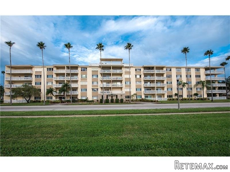 2 bedroom Property For Sale: 1200 NORTH..