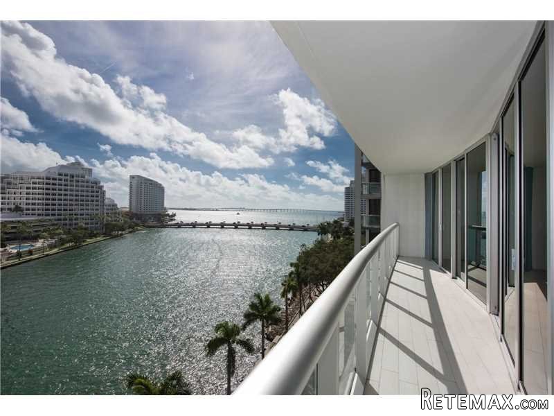 2 bedroom Flat For Sale: 495 Brickell..