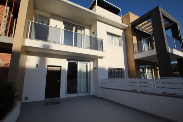 3 Bedrooms - Property - Alicante - For..