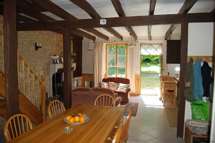 Lovely 2-bed property with attached barn - 2