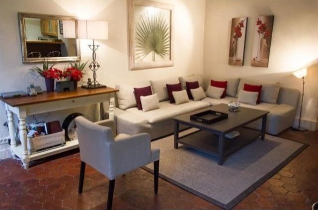 2 bedroom Property For Sale: Paris 7th.. - 2