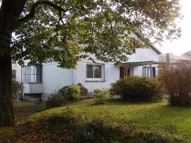 4 bedroom House For Sale: 79370 CELLES.. - 2