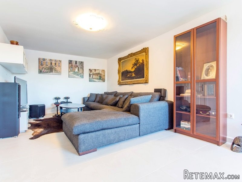 5 Bedrooms - Villa - Alicante - For Sale - 2