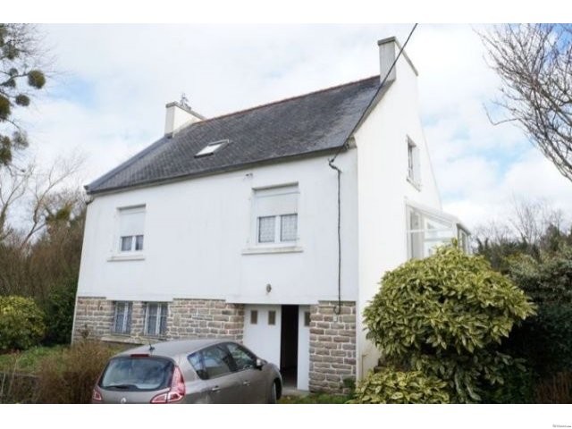3 Bed Detached with Stables