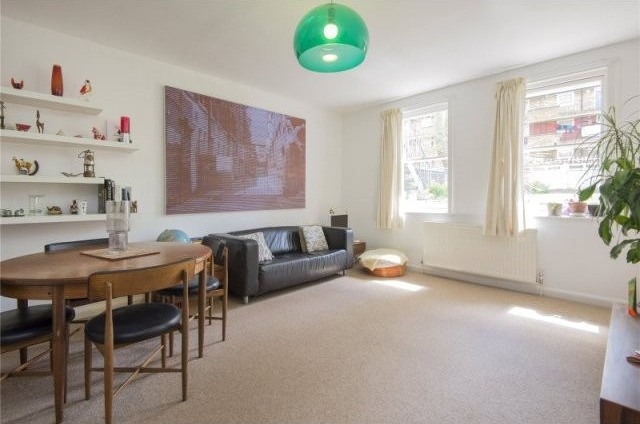 Kenninghall Road, E5 - 2