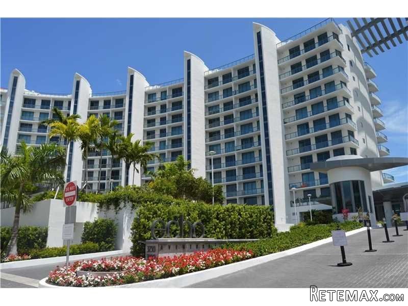 4 bedroom Flat For Sale: Miami 33180