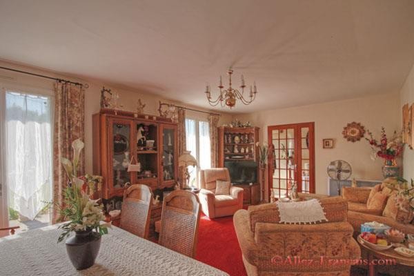 Chef Boutonne / Deux Sevres. 3 bedroom.. - 2