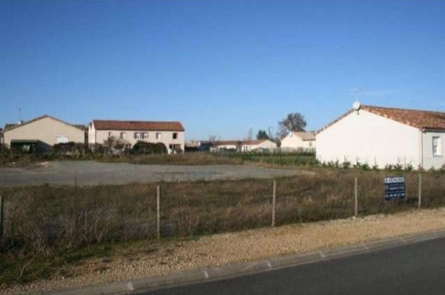 Off-Plan For Sale: 86340 NOUAILLE.. - 2