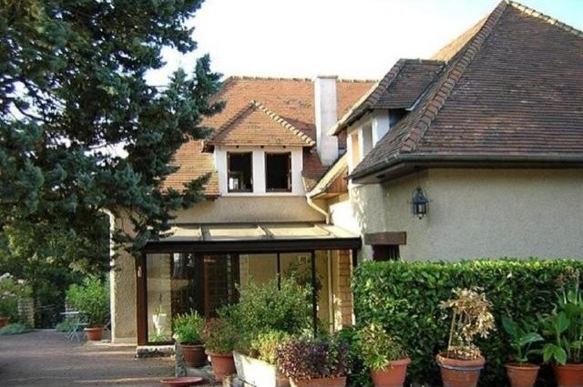 4 bedroom Character For Sale: 86210 25.. - 2