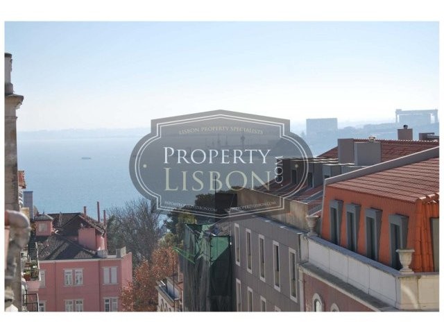 LAPA - Incredible 3+ Bedroom Apartment..