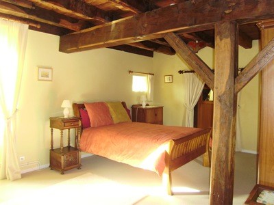 Large Detached Stone House.. - 2