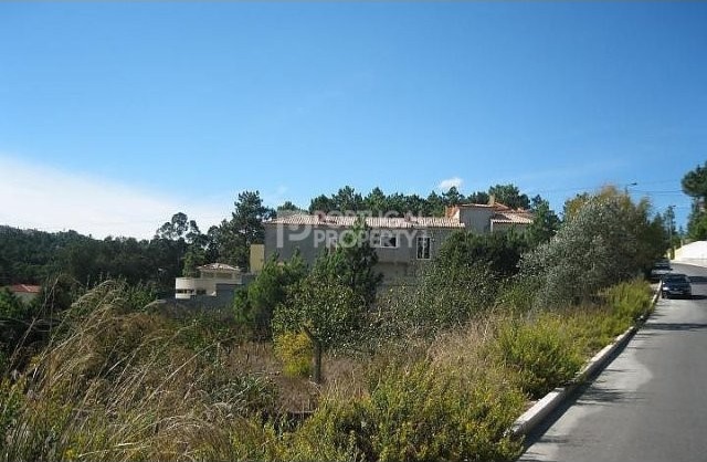 A plot of land with approved project.. - 2