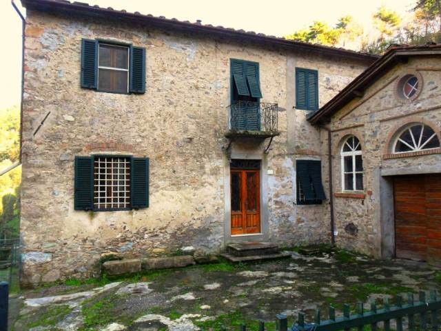 Country/farmhouse - For Sale - South of..
