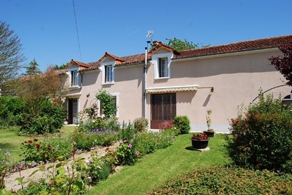 Pretty three-bed property with..