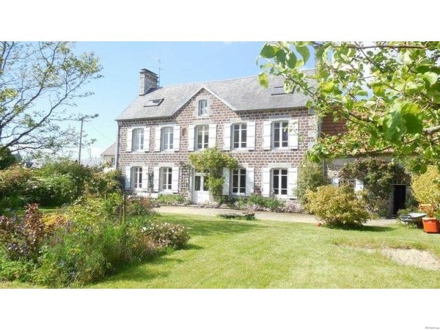 Fabulous Grand House Near the Coast - 2