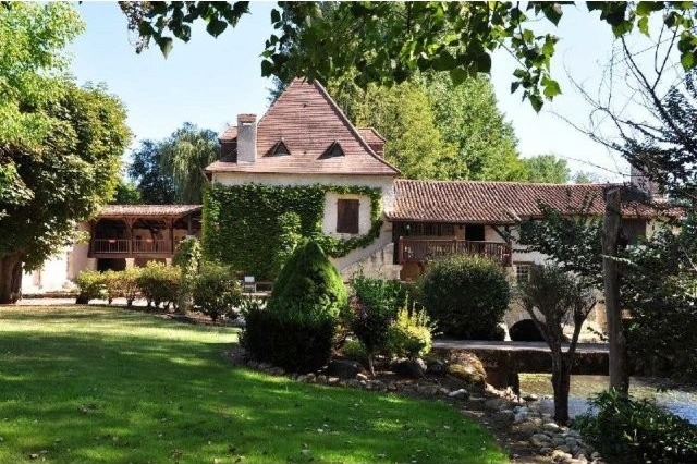 L25/20 - Residential For Sale - Stone..