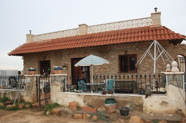 2 Bedroom Finca On A 12,000 M2 Plot..