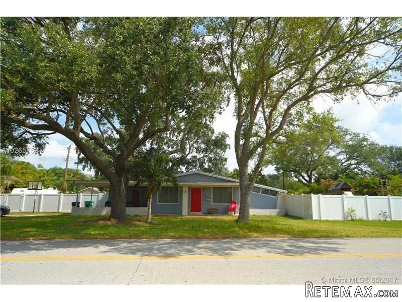 3 bedroom House For Sale: 8001 SW 100 St - 2