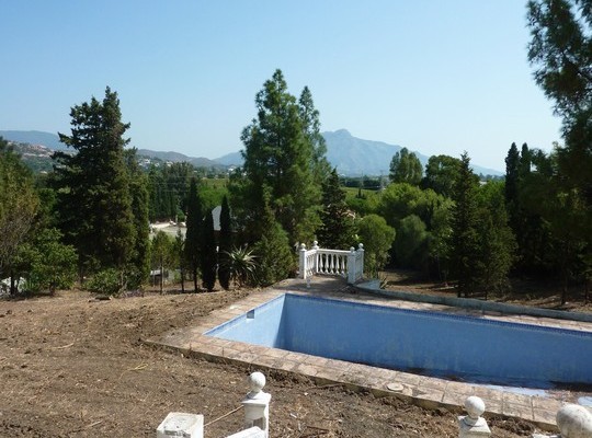 Villa for sale in Guadalmina Alta..