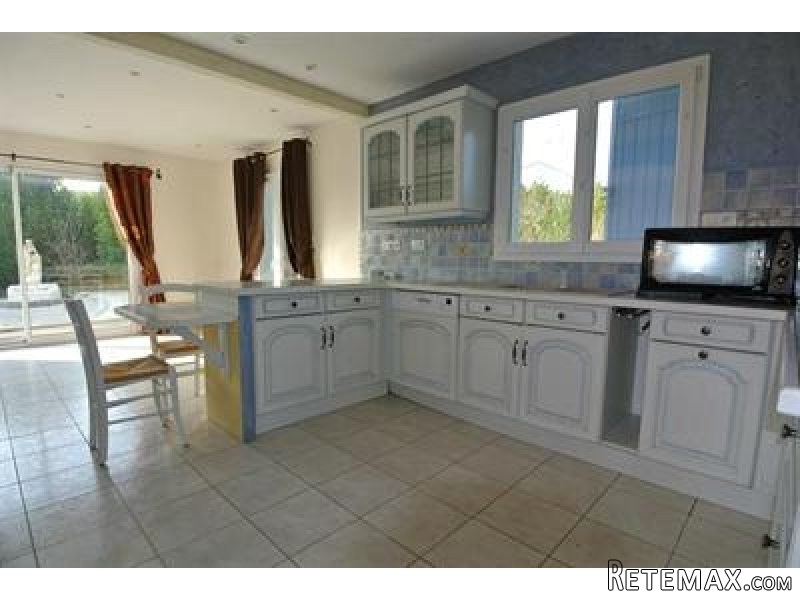 4 Bedrooms - Villa - Poitou-Charentes.. - 2