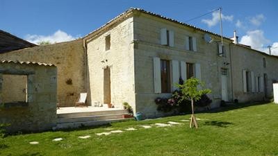 Beautiful Stone House With Garden And..