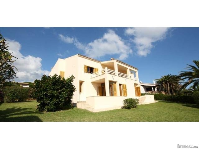 Elegant Chalet with 2 independent..