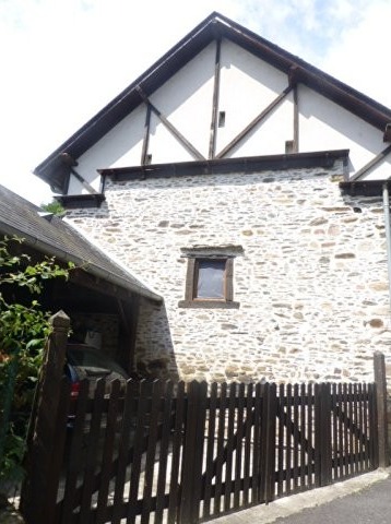 Beautiful Stone House, Enclosed Gardens - 2