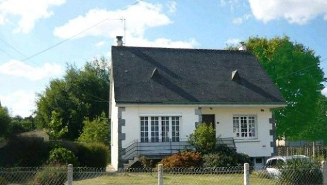 Detached Neo-Breton Property - 2