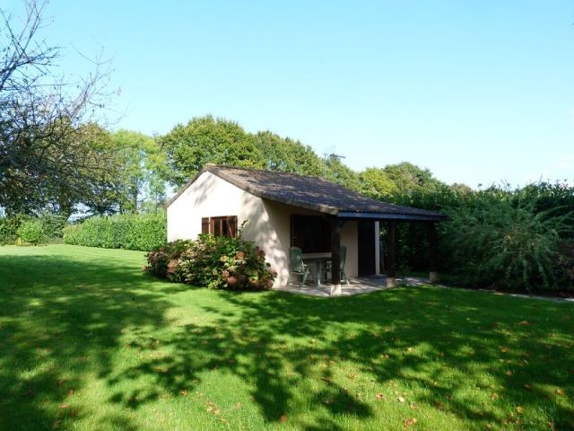 Stunning Grounds Around This House - 2