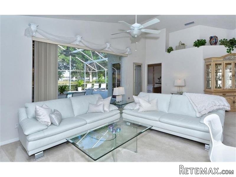 3 bedroom House For Sale: 320 Bermuda.. - 2