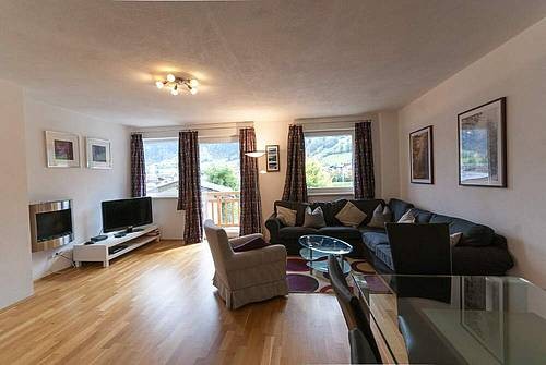 Modern apartment in centre of Kaprun