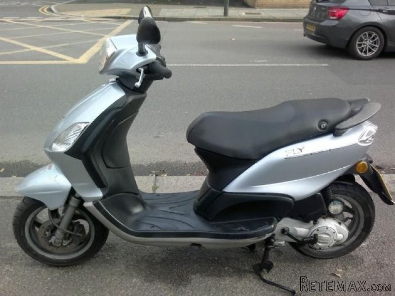 Scooter Piaggio Fly 50
