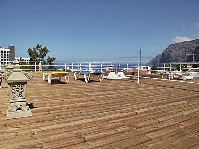 2 Bedroom apartments for sale in Los..