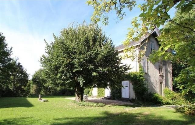 6 bedroom House For Sale: 87000 LIMOGES - 2