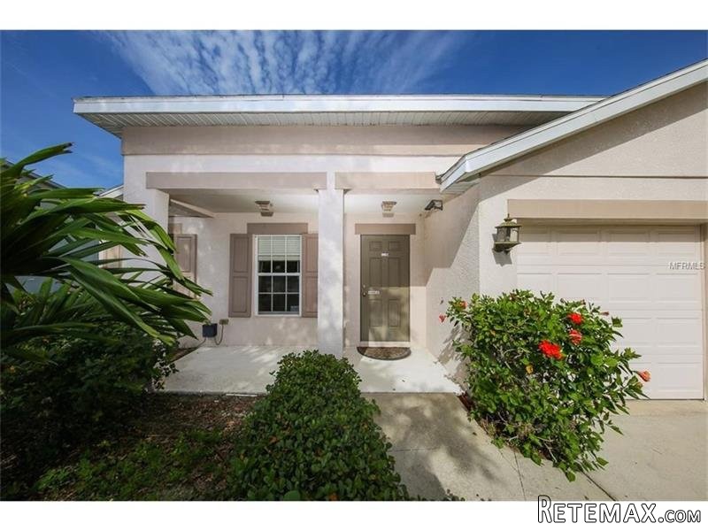 3 bedroom House For Sale: 6122 42nd.. - 2