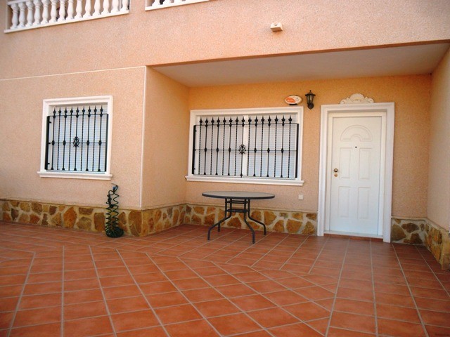 Ground Floor 2 bedroom apartment - 2