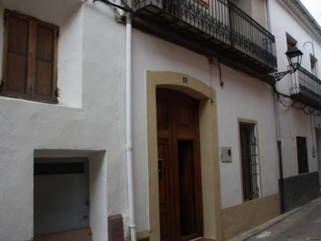 4 Bedrooms - Casa - Alicante - For Sale