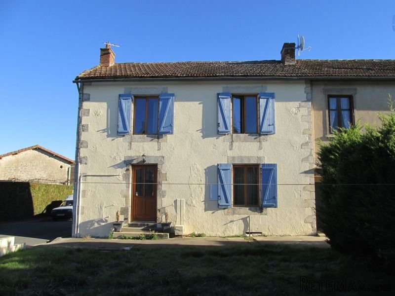 Pretty Stone Cottage With Garden