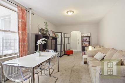 1 bedroom Apartment For Sale: 811.. - 2