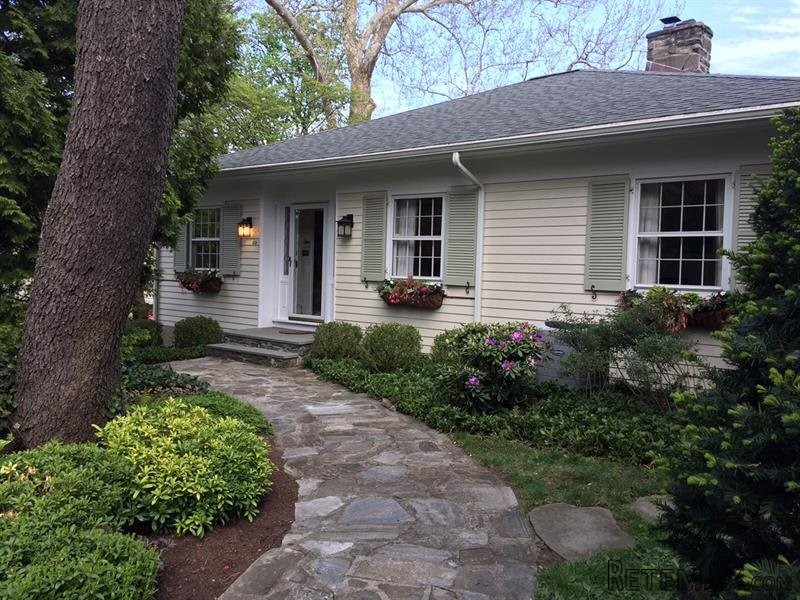 2 bedroom House For Sale: 212 Boulder..