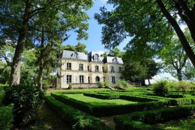 9 bedroom Castle For Sale: 02400.. - 2