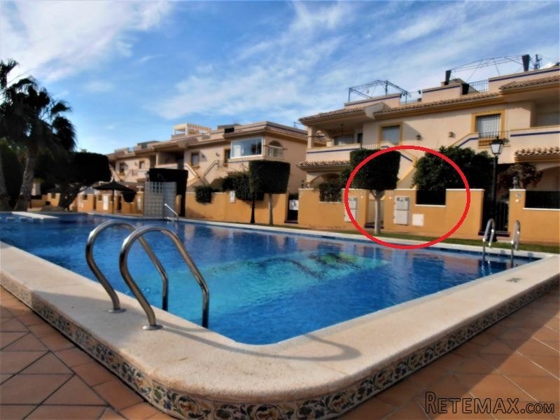 Apartment In Cabo Roig, Orihuela Costa..