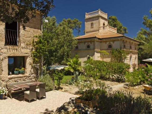 Charming property in the middle of.. - 2