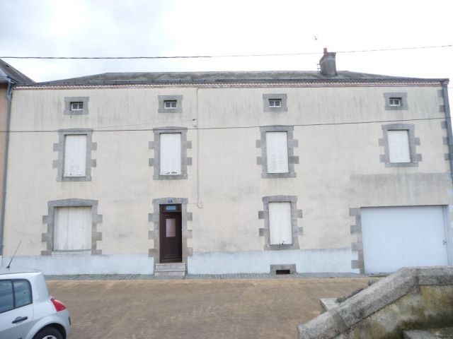 Large House, Habitable, More Potential