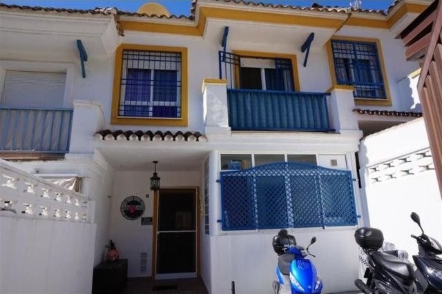 Town House - Townhouse located in..