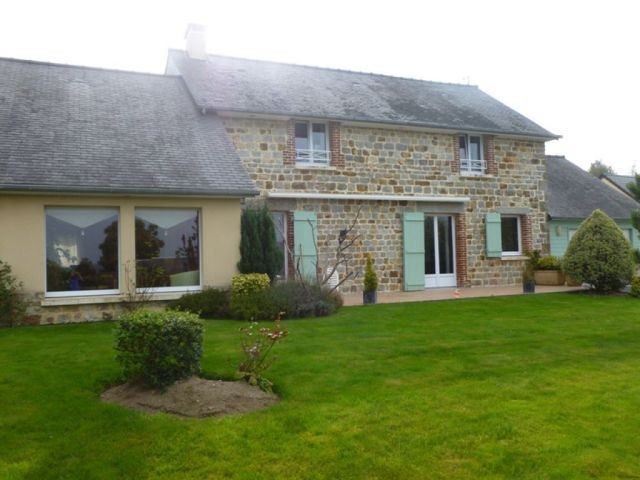 Mortain: Maison 6 Pieces Prox. Des..