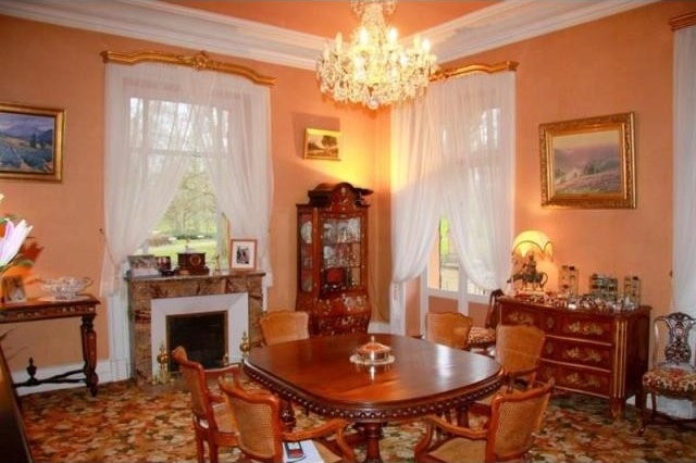 8 bedroom Town House For Sale: 03200.. - 2
