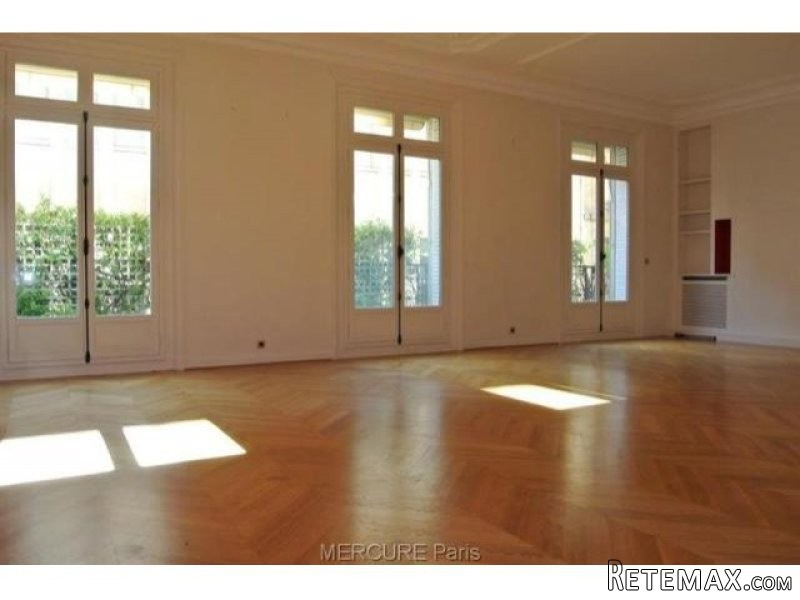 4 bedroom Flat For Sale: 75116 PARIS
