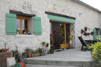 Lovely Stone Town House Completely..