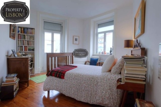 2 Bedroom Lisbon Apartment in Benfica